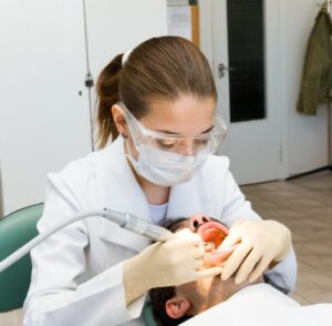 Dental Hygienist East London Carrying Our Oral Health Check